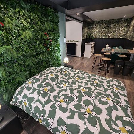 Appartement Verdoyant Au Bord Du Lac Leman Entre Evian Et Thonon Dans Une Villa Publier Exterior foto