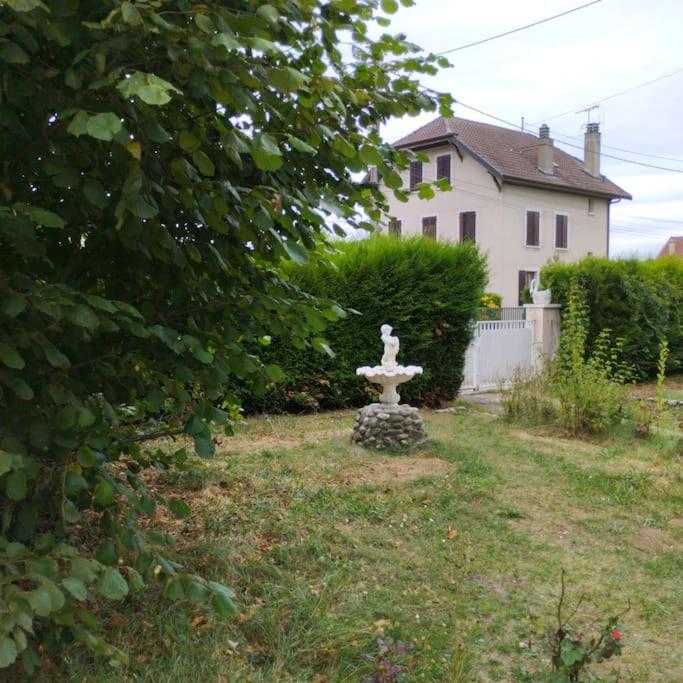 Appartement Verdoyant Au Bord Du Lac Leman Entre Evian Et Thonon Dans Une Villa Publier Exterior foto