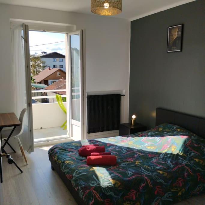 Appartement Verdoyant Au Bord Du Lac Leman Entre Evian Et Thonon Dans Une Villa Publier Exterior foto